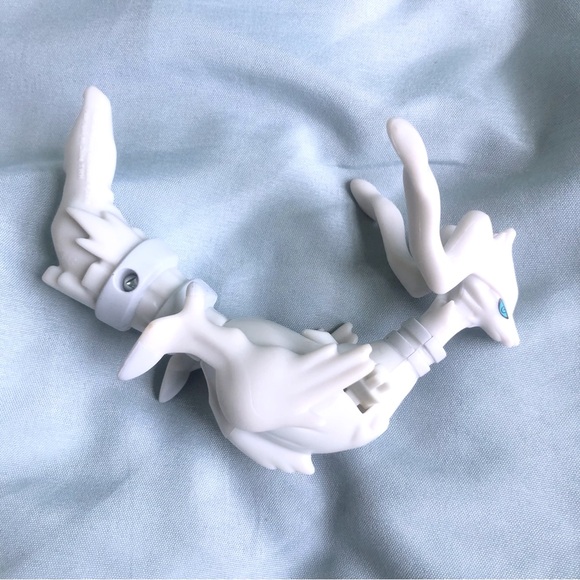 SOLD Toys - Pokémon Reshiram McDonald’s Figure - Picture 2 of 3